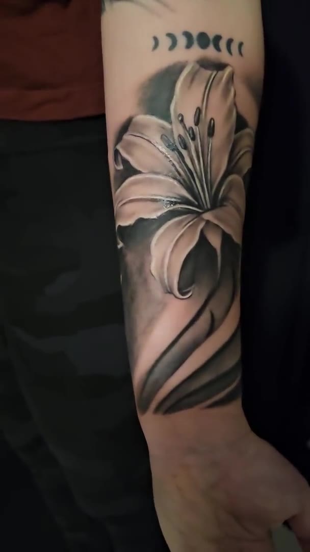Tattoo session by Guy Abergel — 4 Apr 2026